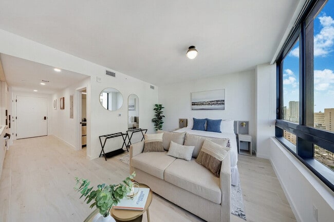 Photo - 36 NE 2nd St Unit SI ID1473314P