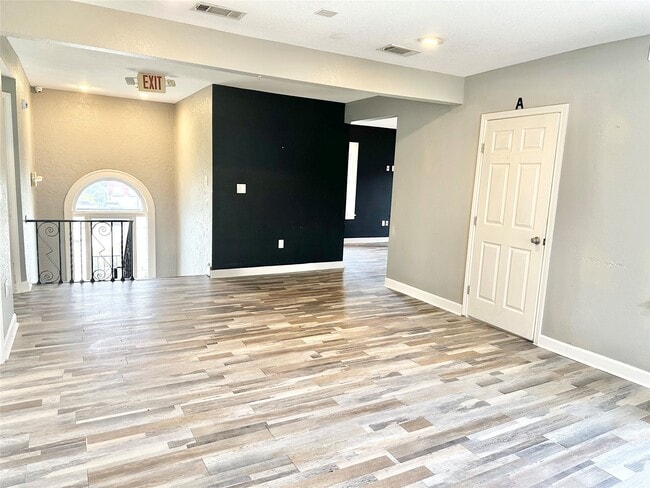 Photo - 2424 Southmore Blvd
