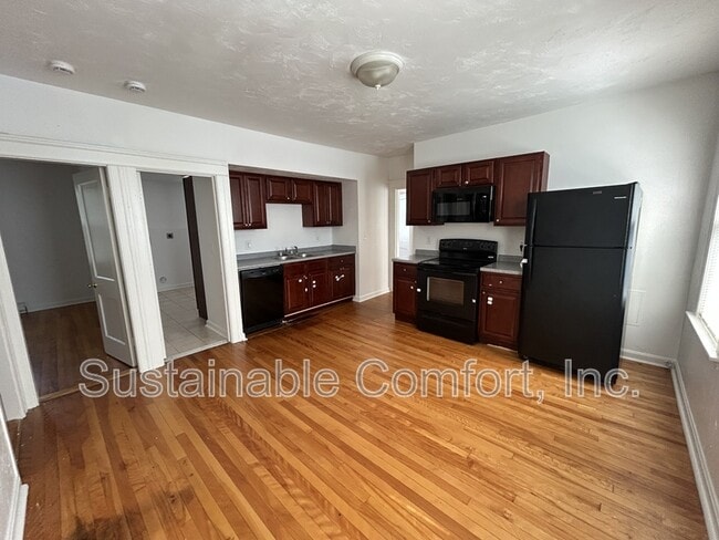 Photo - 62 Sterling St