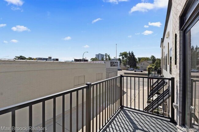 Photo - 105 Laurel Ct Unidad C