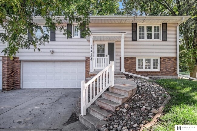 Building Photo - 14706 Orchard Cir