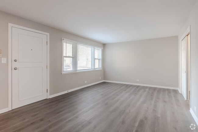 Studio - 625SF - Living/Bedroom - 8524-8532 W Gregory St