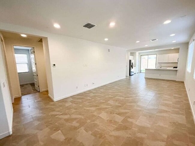 Photo - 4439 N 94th Dr