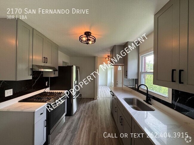 Building Photo - 2170 San Fernando Dr Rental