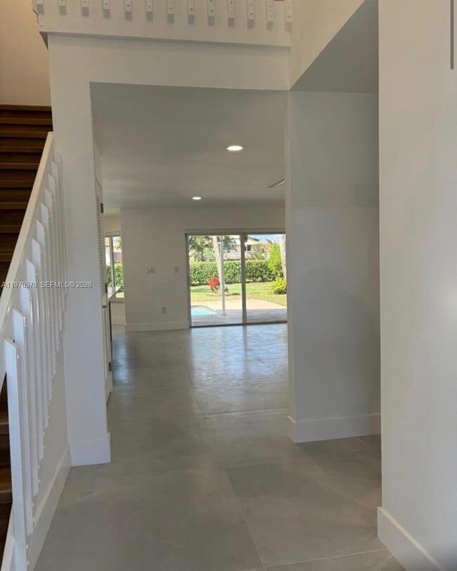 Photo - 801 Amherst Ave