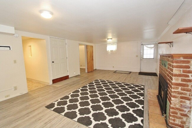 Photo - 502 S Hayes Ave