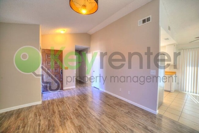 Photo - 1300 Old W Dr