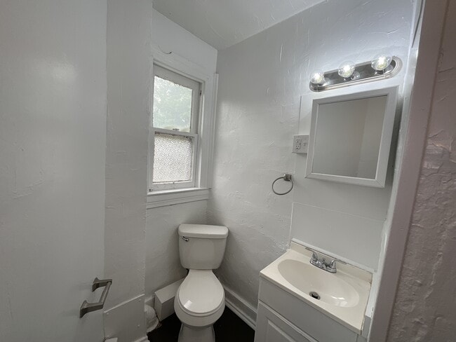 Photo - 626 S Queen St