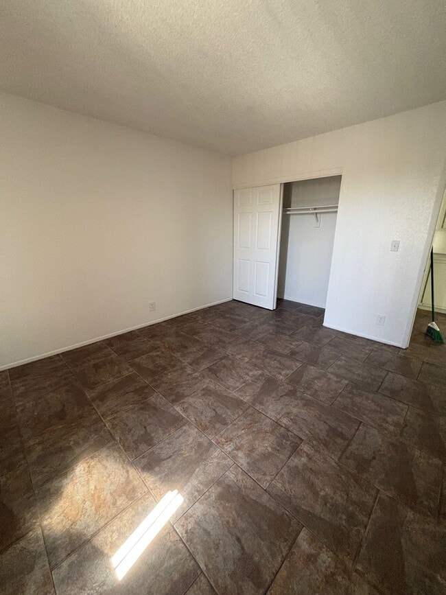 Photo - 11200 Auburn Ave Unidad 75
