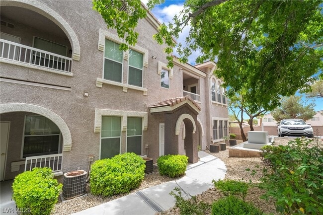 Photo - 9975 Peace Way Unit 2088