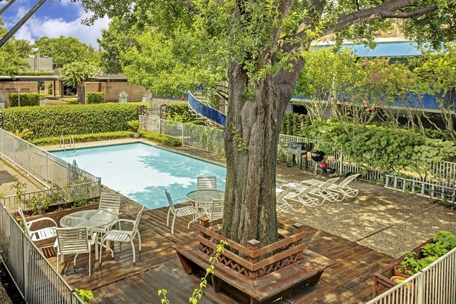 Building Photo - 3271 Sul Ross St Unit 21