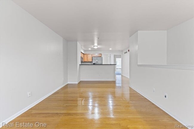 Photo - 1084 Faulkner Unit #: D