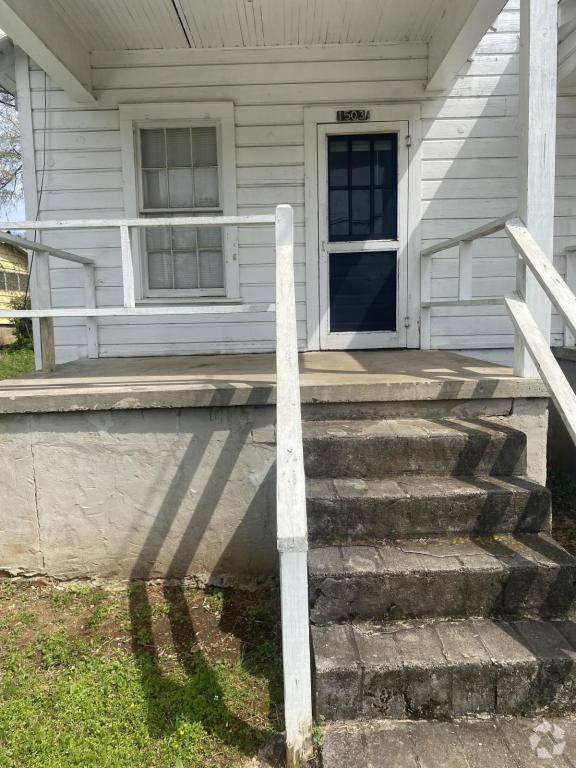 Building Photo - 1503 Maple Ave SE Rental