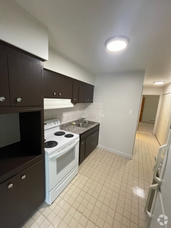 Building Photo - 494 Madison Ave Rental