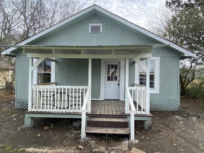 Building Photo - 109 N Spring St