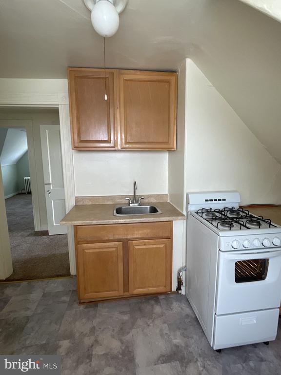 Photo - 6036 Edmondson Ave