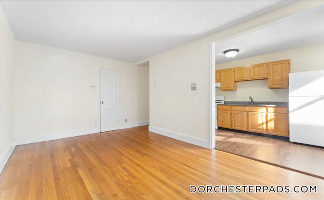 Photo - 11 Victory Rd Unidad 27