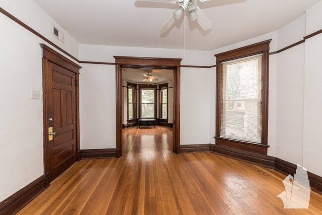851 W Wellington Ave Unit 3