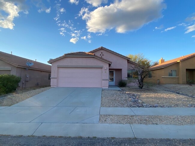 Photo - 44 W Eric Dorman St