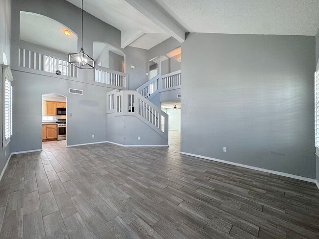 414 Montreal Cir