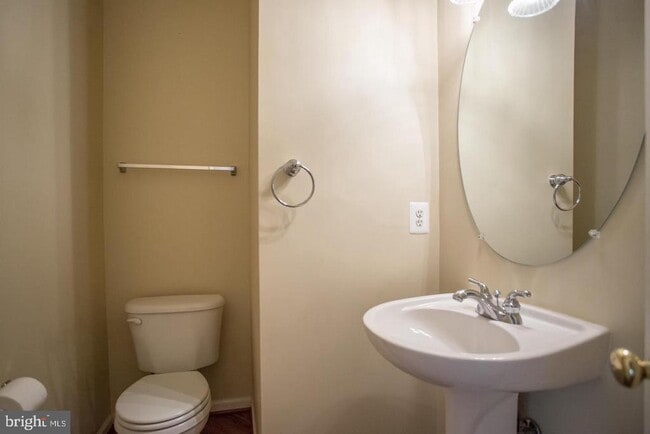 Photo - 6513 Trask Terrace