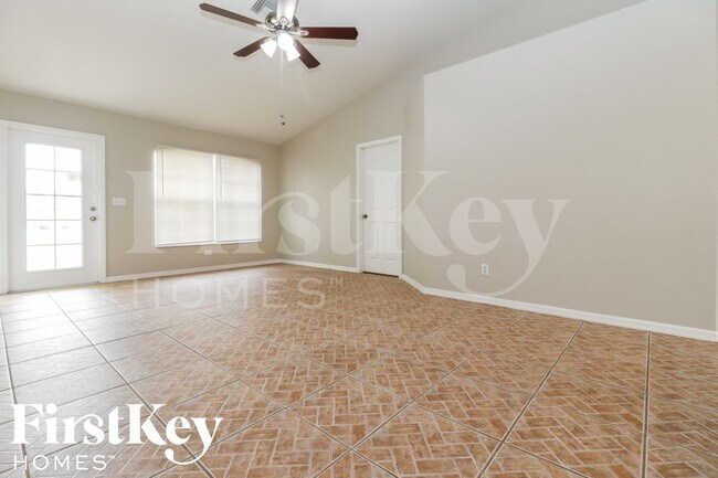 Photo - 1302 SW 35th St