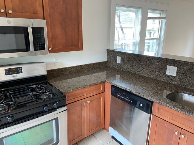Photo - 24 Dunreath St Unit 2