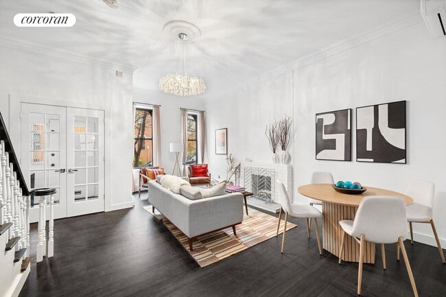 Photo - 105 Manhattan Ave