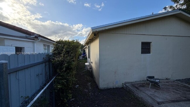 Photo - 6345 N Miami Ave Unidad 1