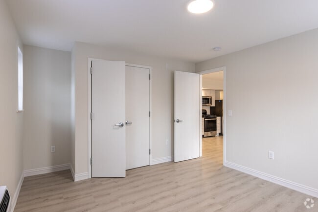 2BR, 2BA - 1,150SF