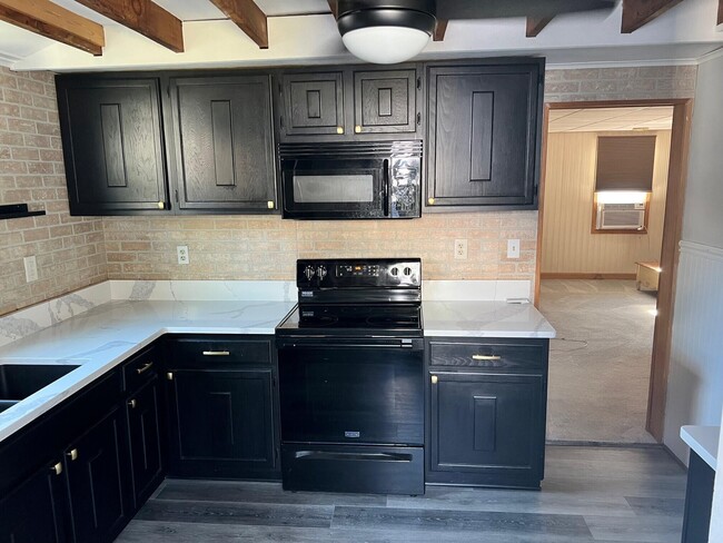 Photo - 1303 Elmwood Ave