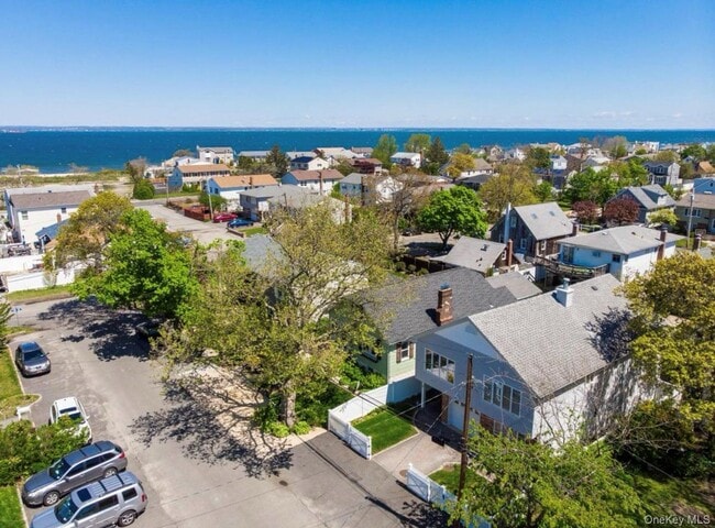 Building Photo - 11 7th St