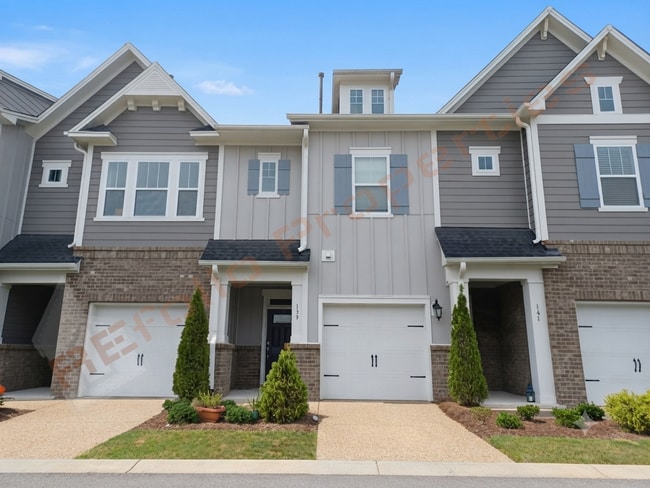 Building Photo - 139 Manordale Dr