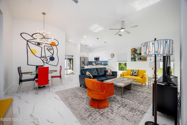 Photo - 702 Shady Ln