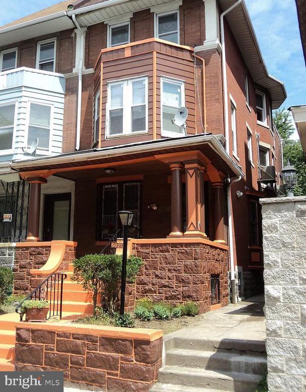 Building Photo - 5021 Pine St Unit #3 Rental
