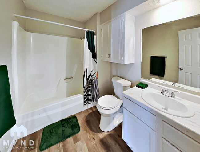 Photo - 3241 62nd St