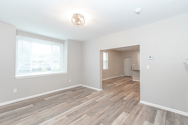 Photo - 102 Shadyhill Rd