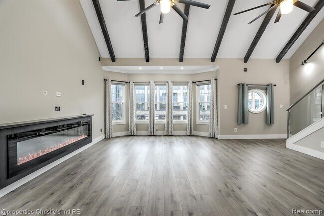 Photo - 2542 Woodward Ave