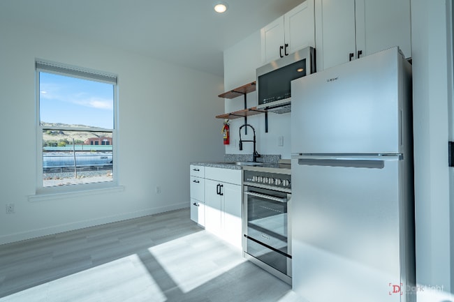 Photo - 130 N F St Unidad 6