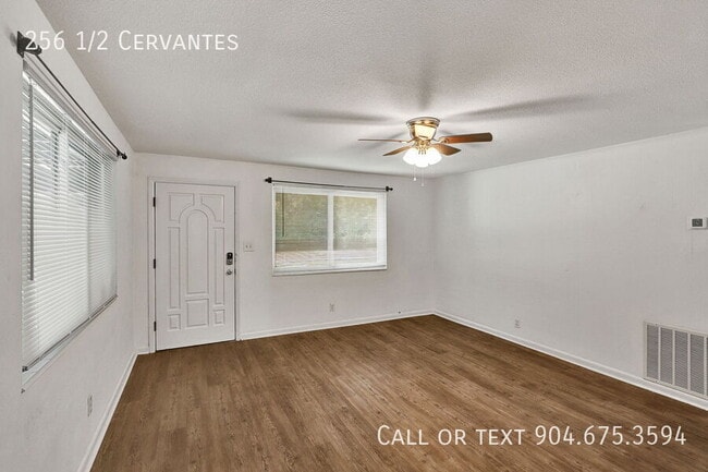 Photo - 256 1/2 Cervantes-