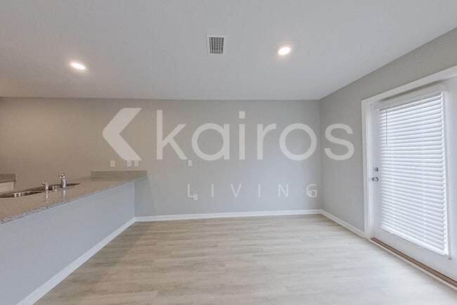 Photo - 241 Monarch Ln