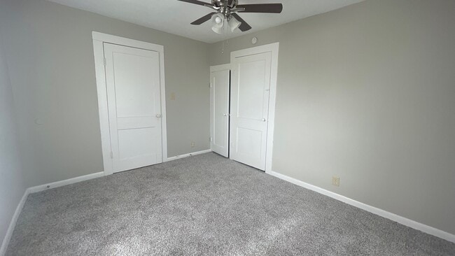 Photo - 918 3rd Ave S