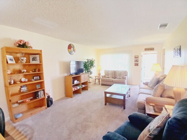 Photo - 201 St Lucie Ln Unidad 808