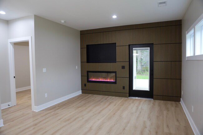5008 Danbury Pl Unit 5008