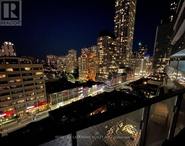 Photo - 11 Wellesley St W Unit 912