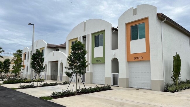 Building Photo - 6280 SW 47th Ct