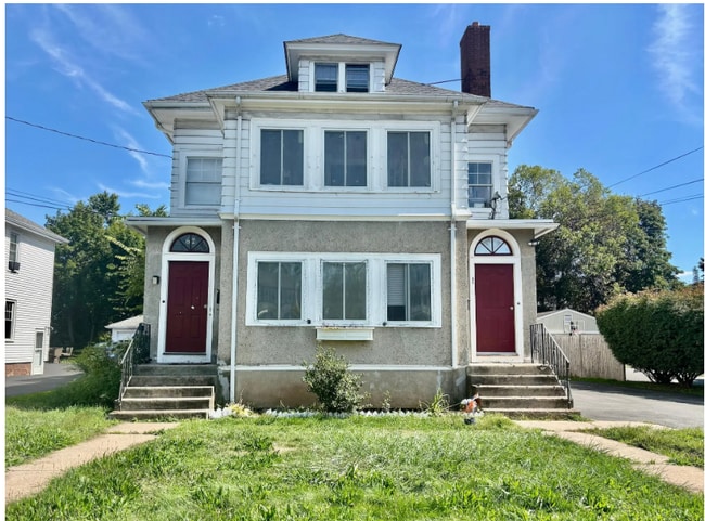 Building Photo - 62 Quaker Ln S