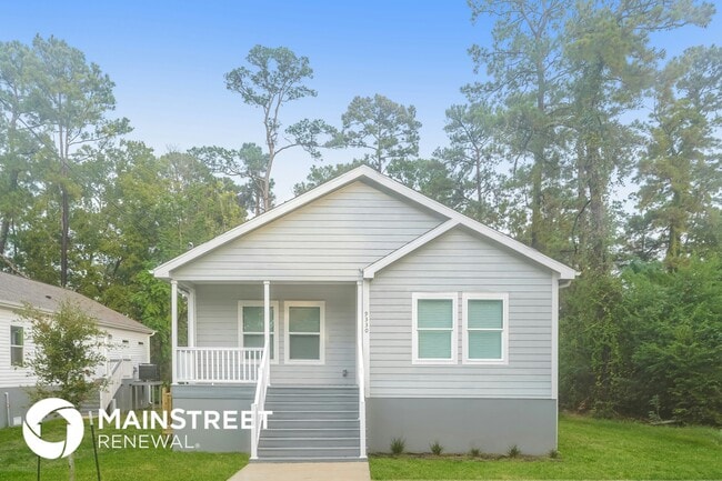 Building Photo - 9330 Crestview Dr Rental
