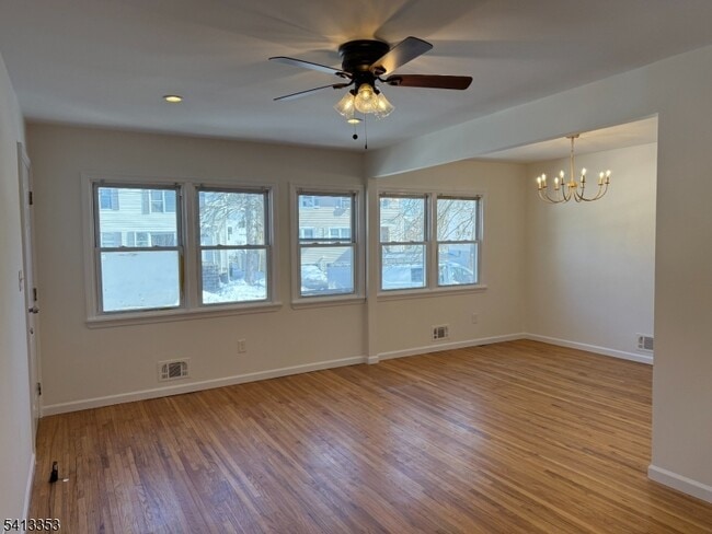 Photo - 18 Cooper Dr