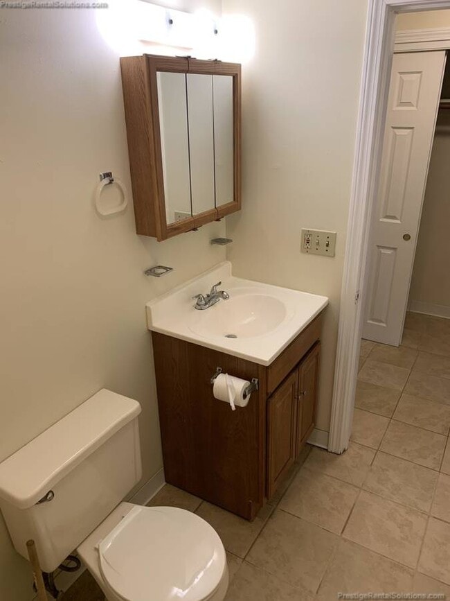 Photo - 15 Blossom St Apartments Unit 2